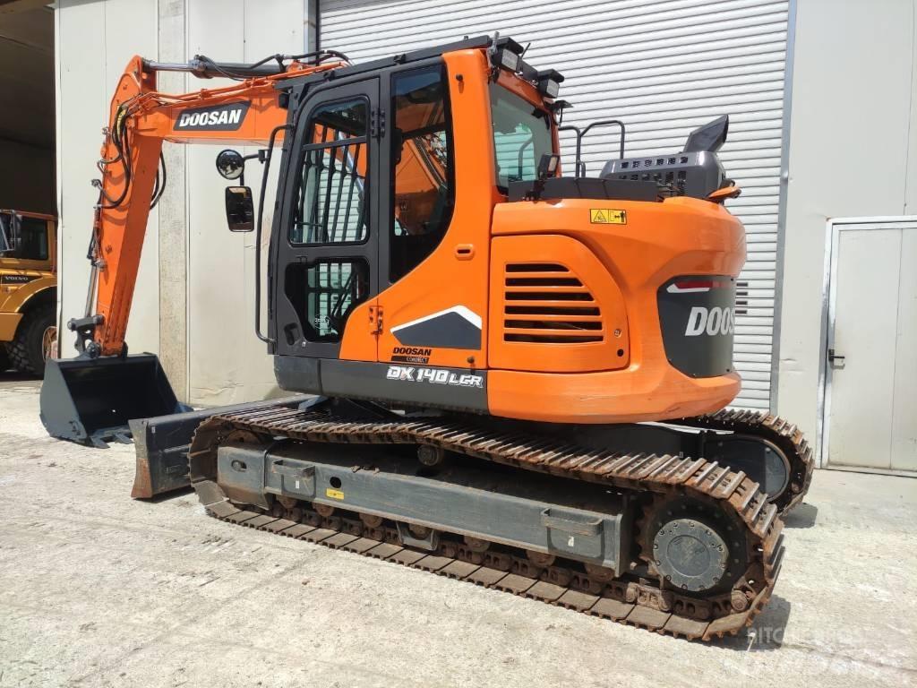 Doosan DX 140 LCR-7 Bandgrävare