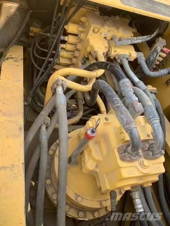 Komatsu PC 360 Bandgrävare