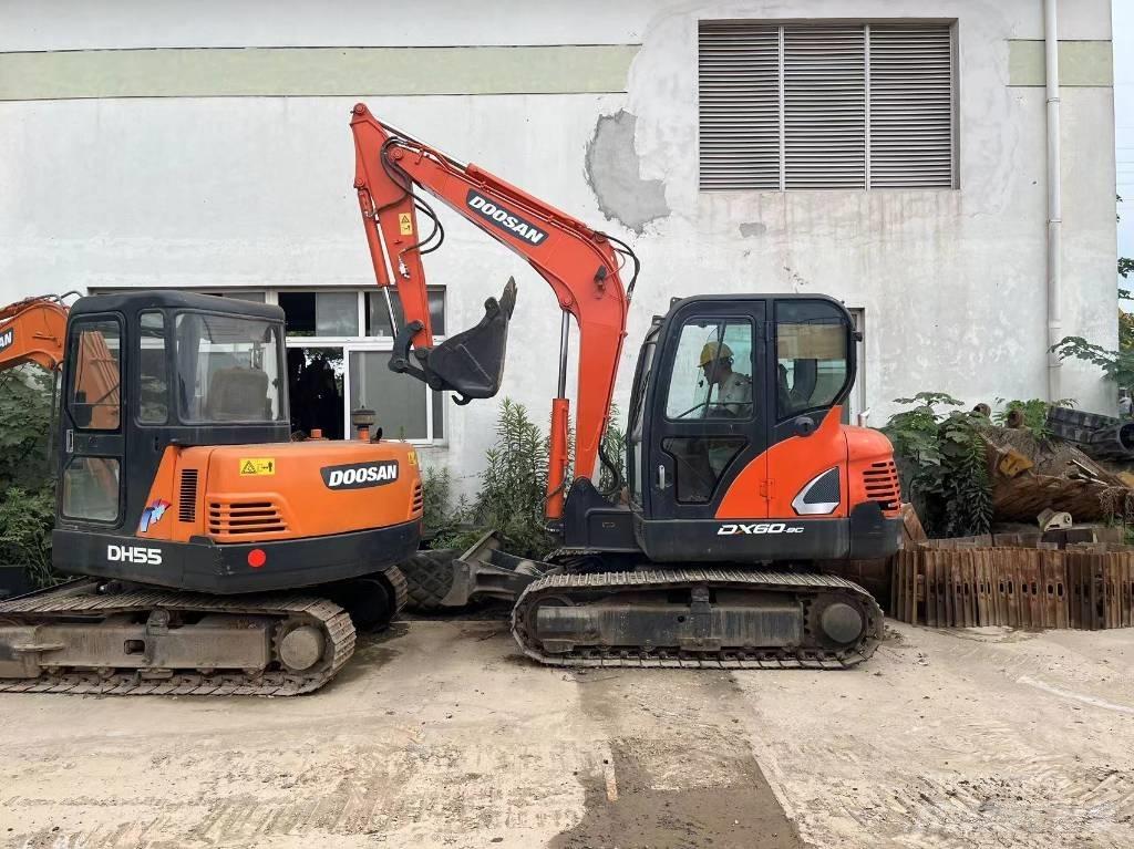 Doosan DX 60 Bandgrävare