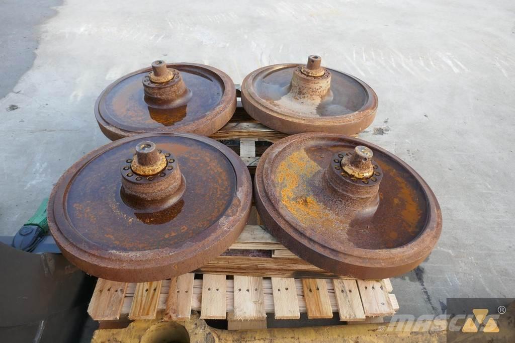 CAT 323-1170 Däck, hjul och fälgar