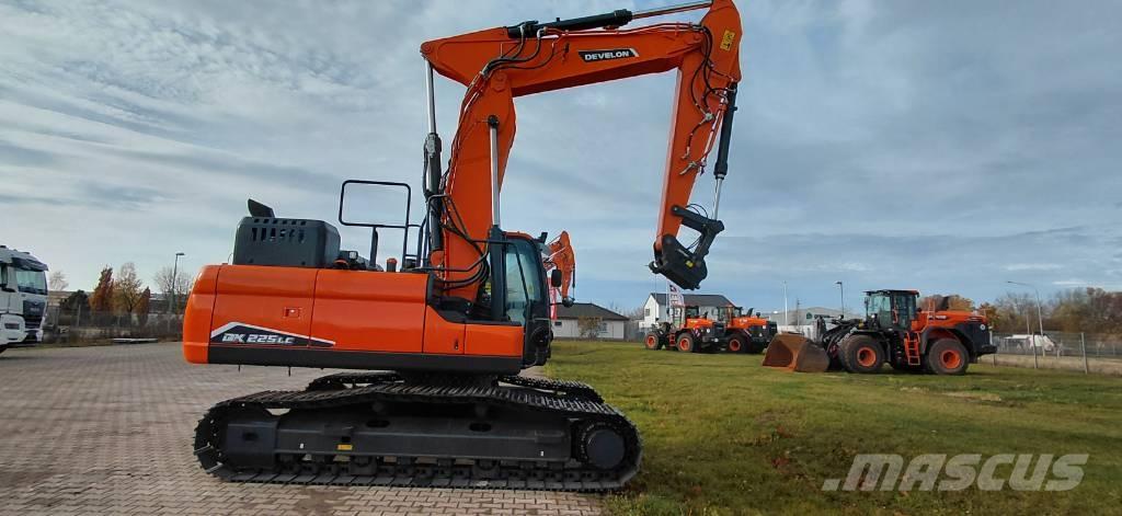 Doosan DX 225 LC-7 Bandgrävare