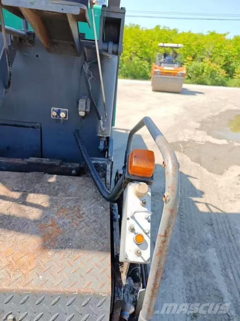 XCMG RP 453 L Asfaltsläggningsmaskiner