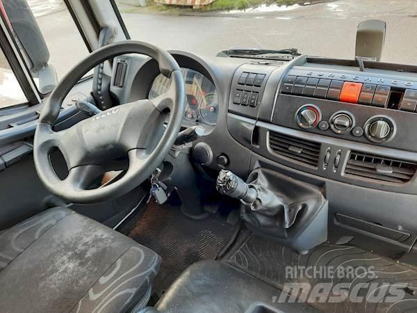 Iveco 120E22 Chassier