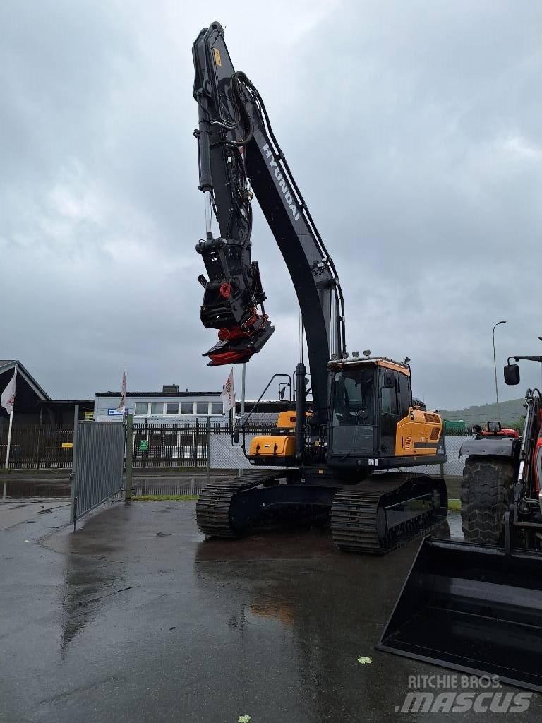 Hyundai HX 300 AL Bandgrävare