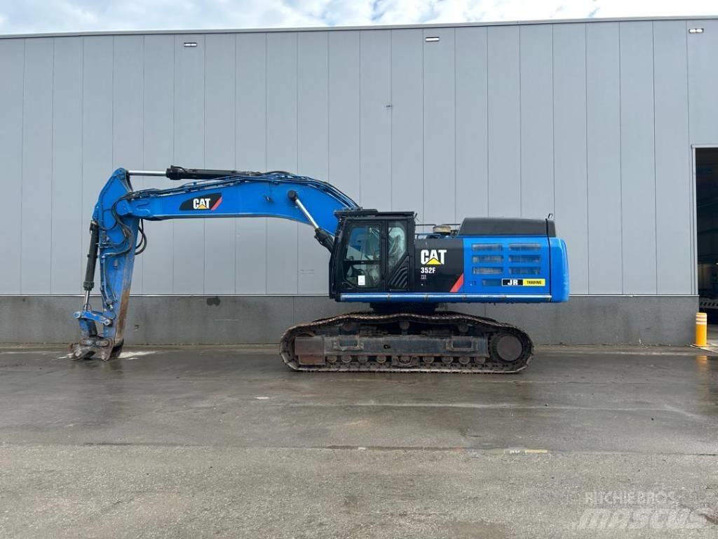 CAT 352 F XE Bandgrävare