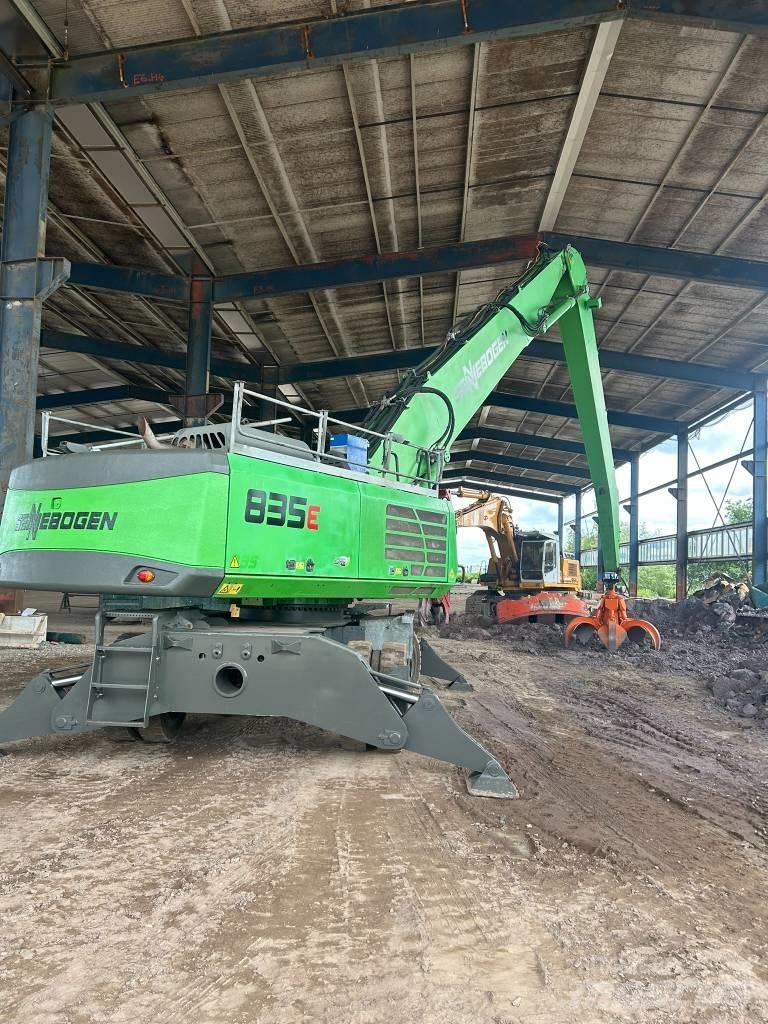 Sennebogen 835 Avfalls / industri hantering