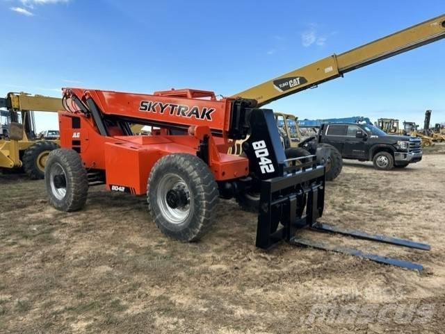 SkyTrak 8042 Teleskoplastare