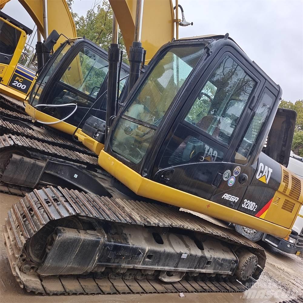CAT 320 D Bandgrävare