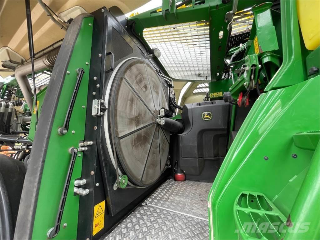 John Deere 9600i Fälthackar