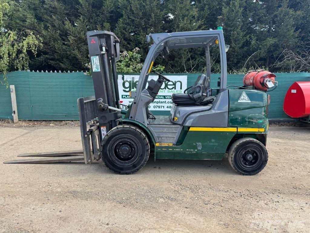 Mitsubishi FG 45 NT Gasolmotviktstruckar