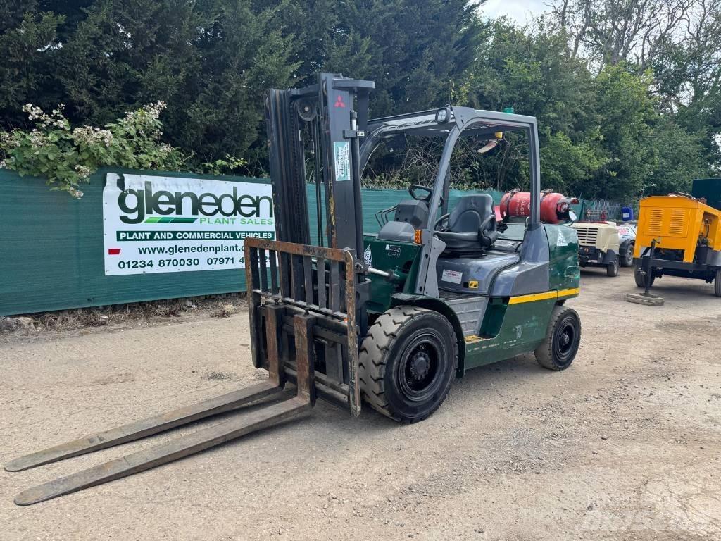 Mitsubishi FG 45 NT Gasolmotviktstruckar