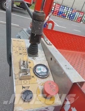 SkyJack SJ III 4740 Saxliftar