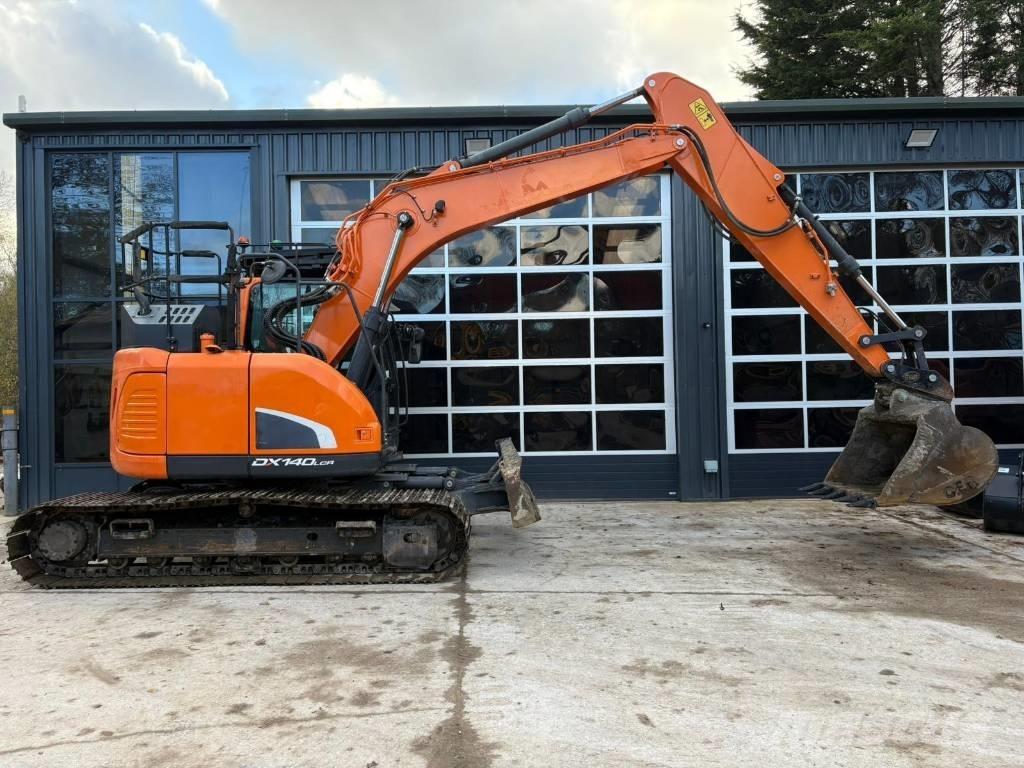 Doosan DX 140 LCR-3 Bandgrävare