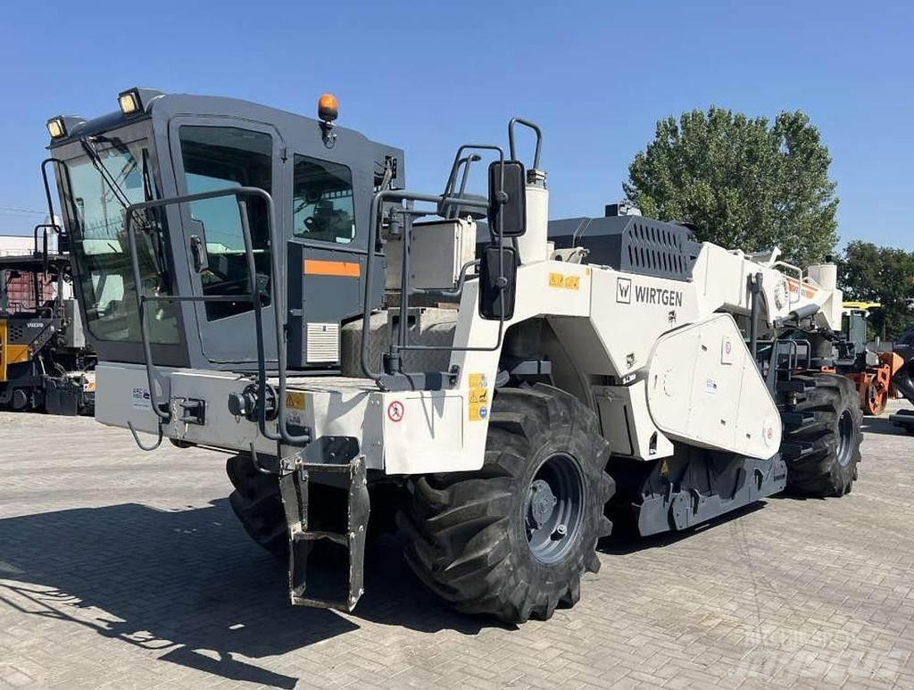 Wirtgen WR 2400 Återvinningsmaskiner för asfalt