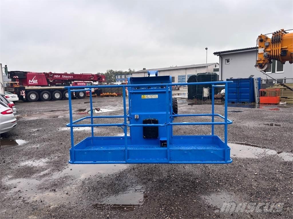 Genie S-85 4X4 Chassier