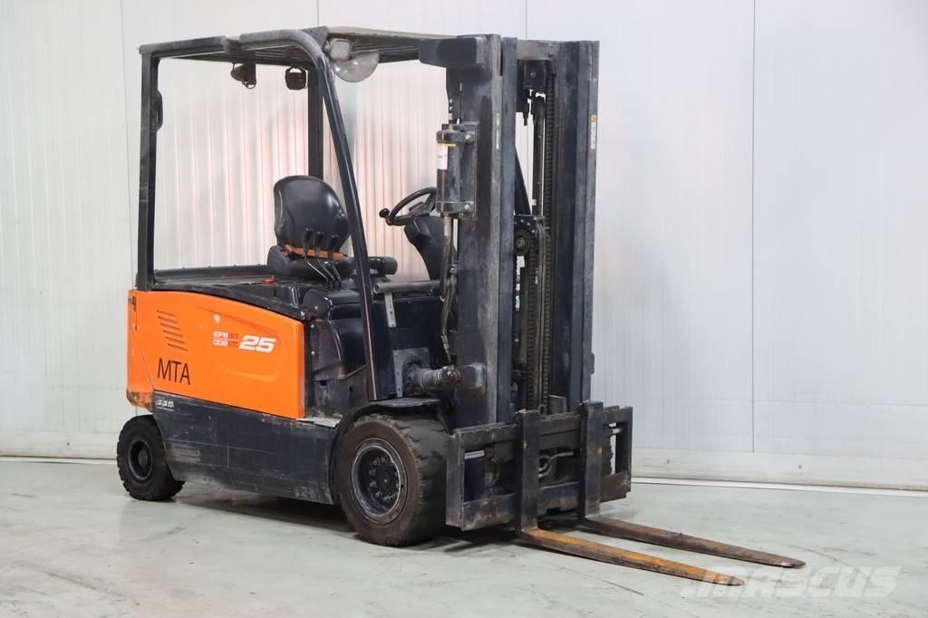 Doosan B25XL-7 Elmotviktstruckar