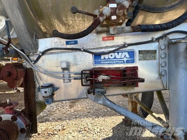  NOVA MC307 7000 GAL Tanksläp