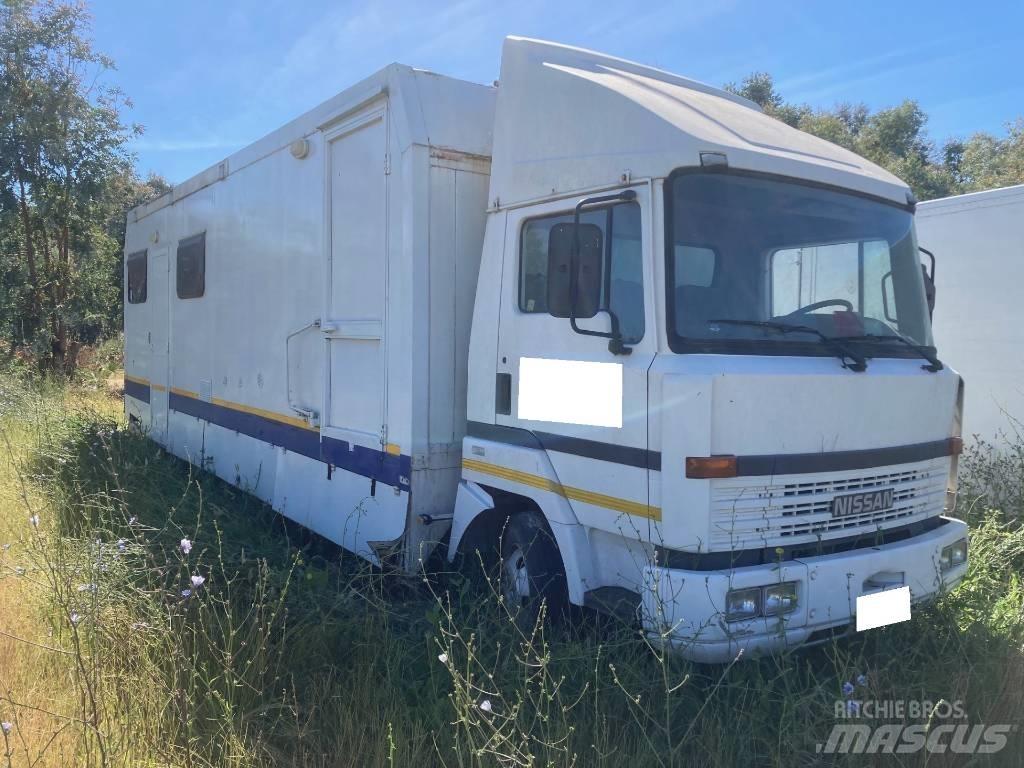 Nissan CAMPER L70 Husbilar och husvagnar