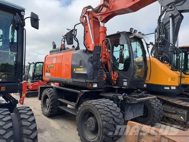 Hitachi ZX 170 W Wheeled excavators