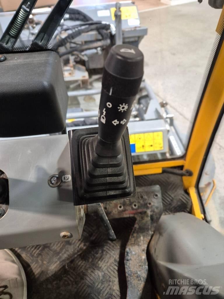 Stiga TITAN 32 H Redskapsbärare