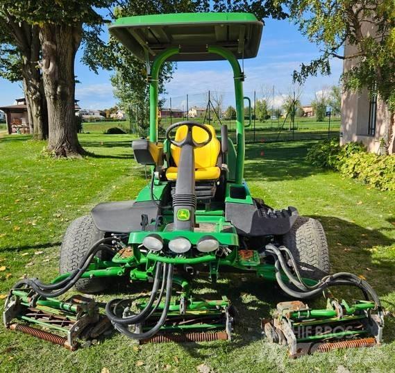 John Deere 7500 A Fairway-gräsklippare