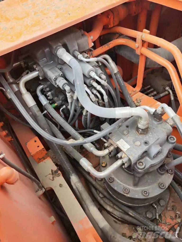 Doosan DX 300 LC Bandgrävare