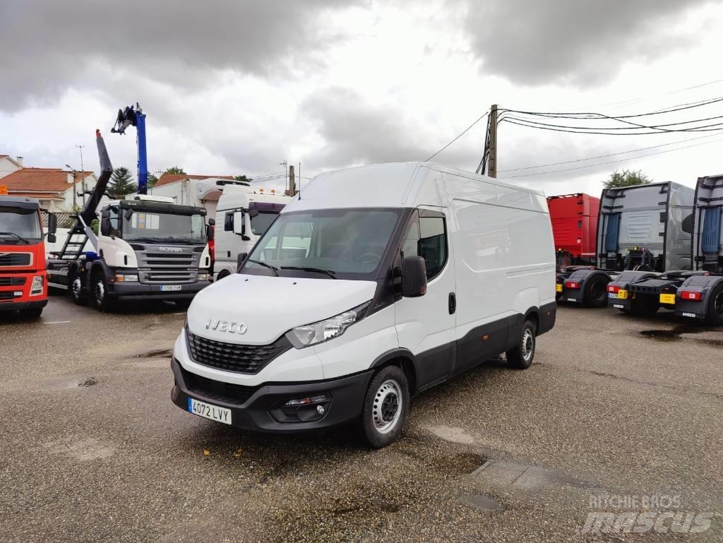 Iveco Daily 35 S 16 Lätta skåpbilar