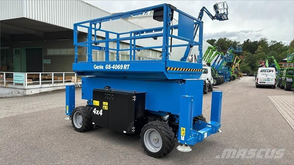 Genie GS-4069 RT Saxliftar