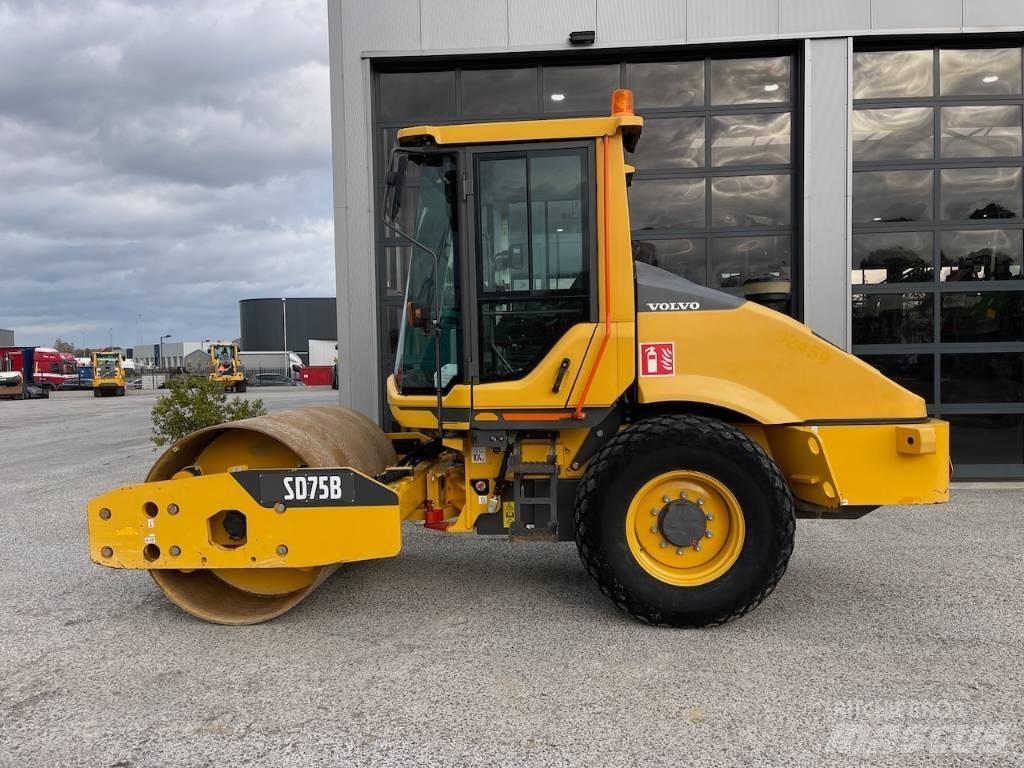 Volvo SD 75 B Kombivältar