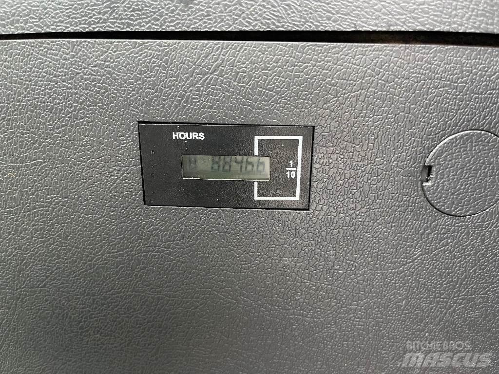 Hyundai HX140L Bandgrävare
