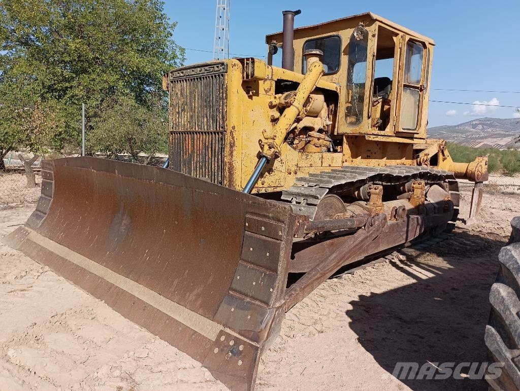 Komatsu D 85 A-12 Bandschaktare