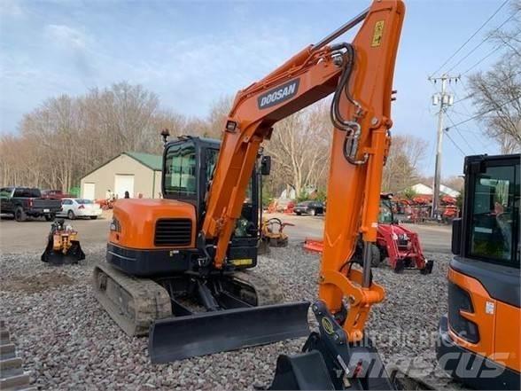 Doosan DX62R-3 Bandgrävare