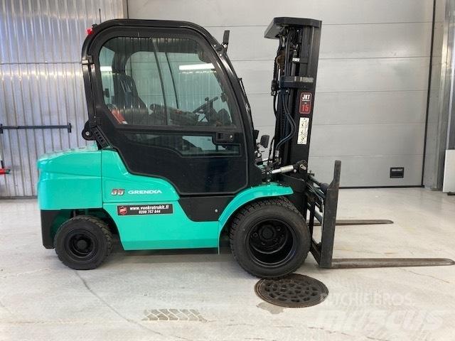 Mitsubishi FD35N Dieselmotviktstruckar