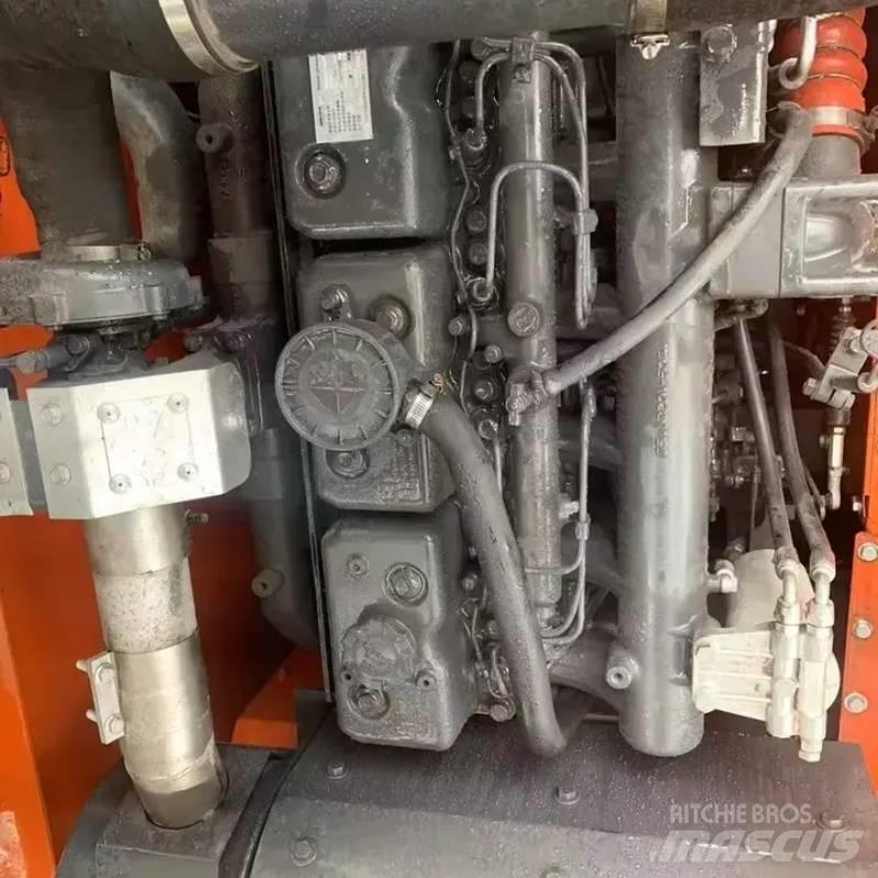 Doosan DX 300 Bandgrävare