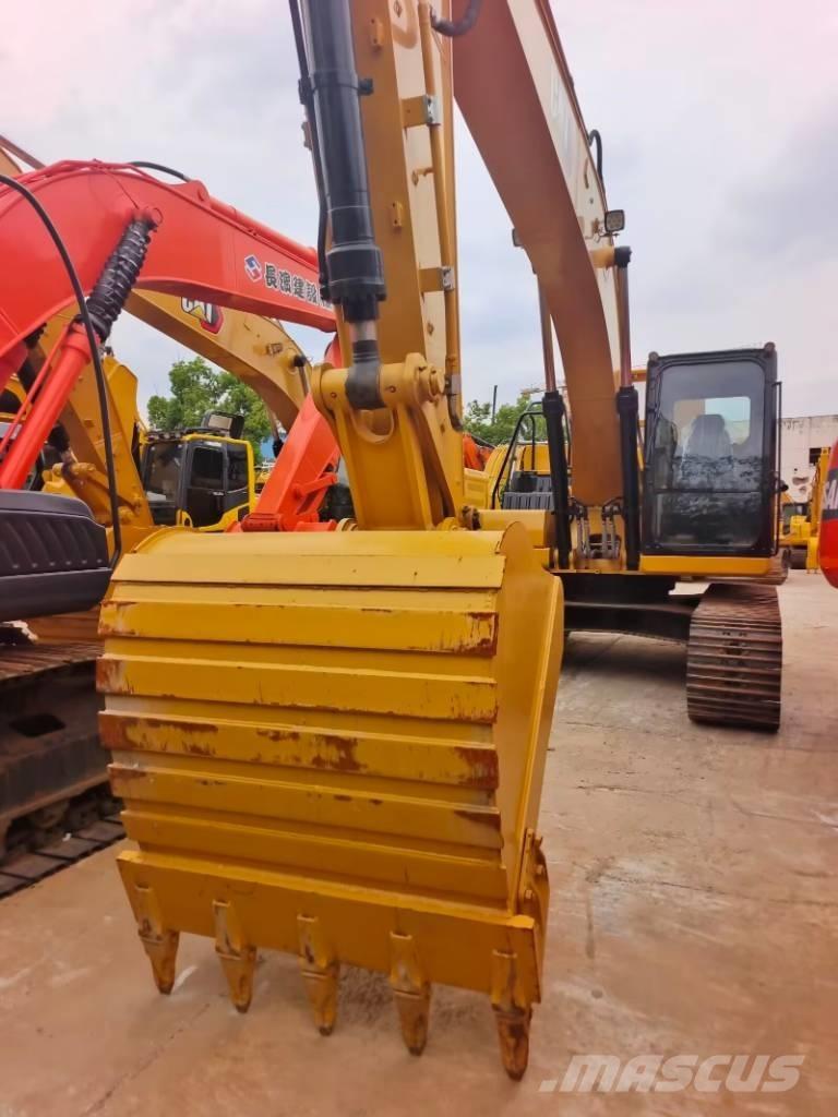 CAT 323 GC Bandgrävare