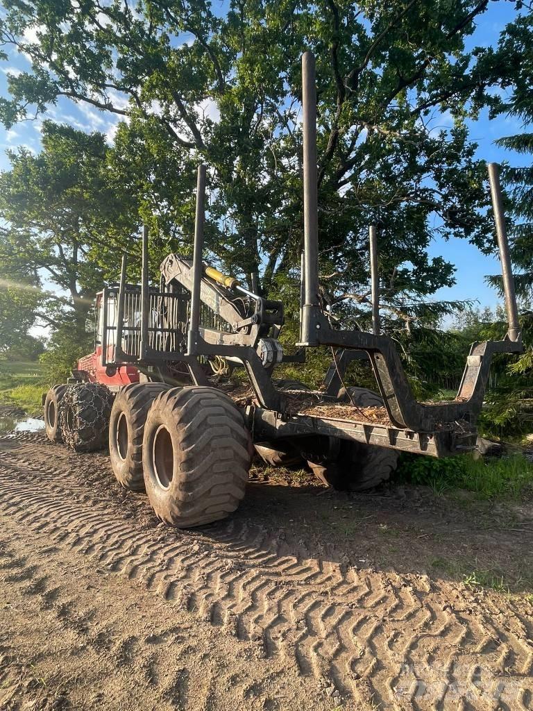 Valmet 890,2 Skotare