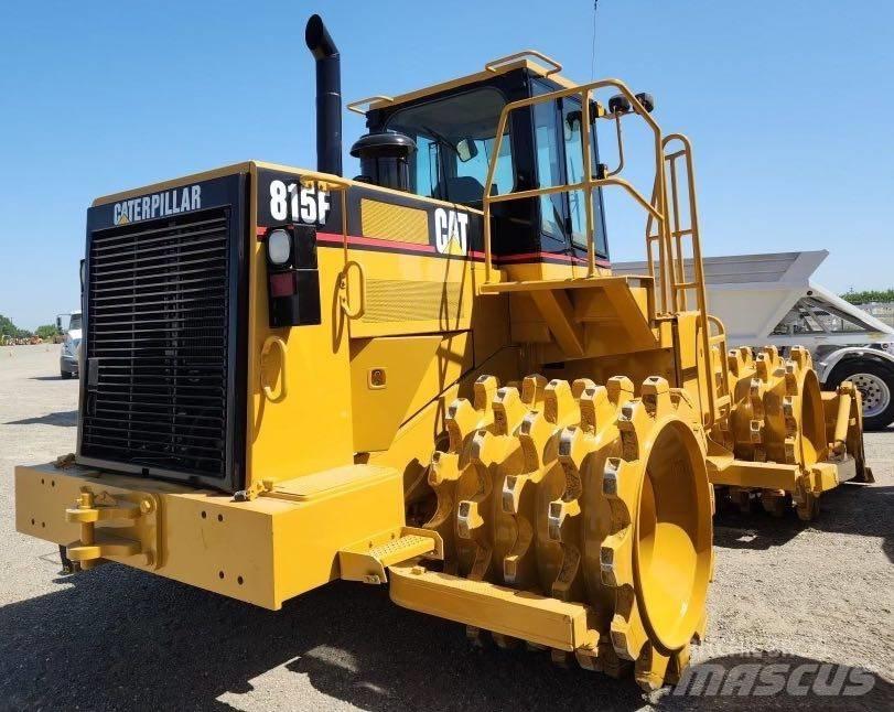CAT 815 F Jordkompaktorer