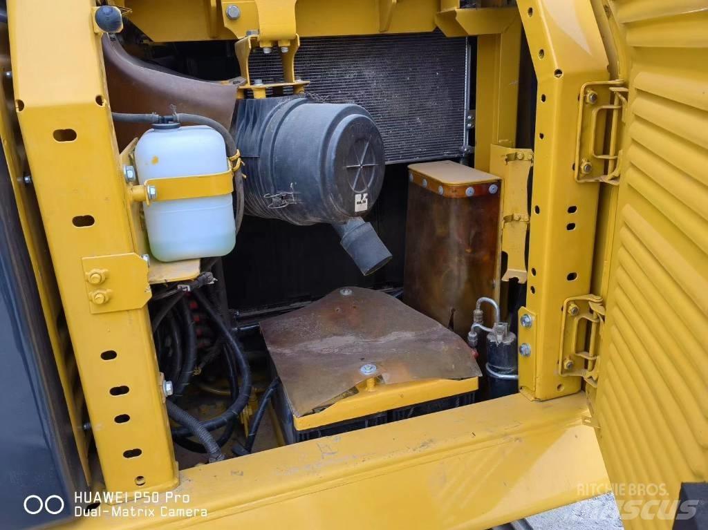 Komatsu PC130 Bandgrävare