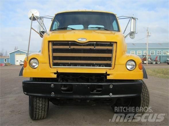 Sterling L7500 Chassier