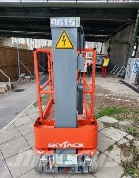 SkyJack SJ 12 Saxliftar