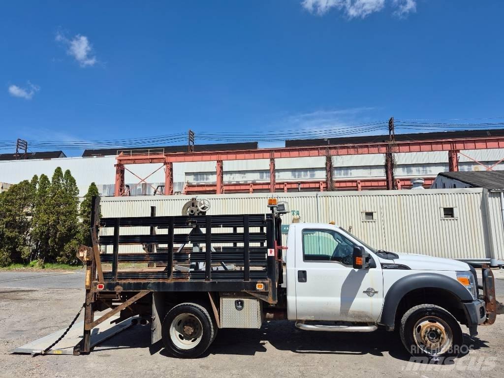 Ford F 550 Flakbilar/Pickuper
