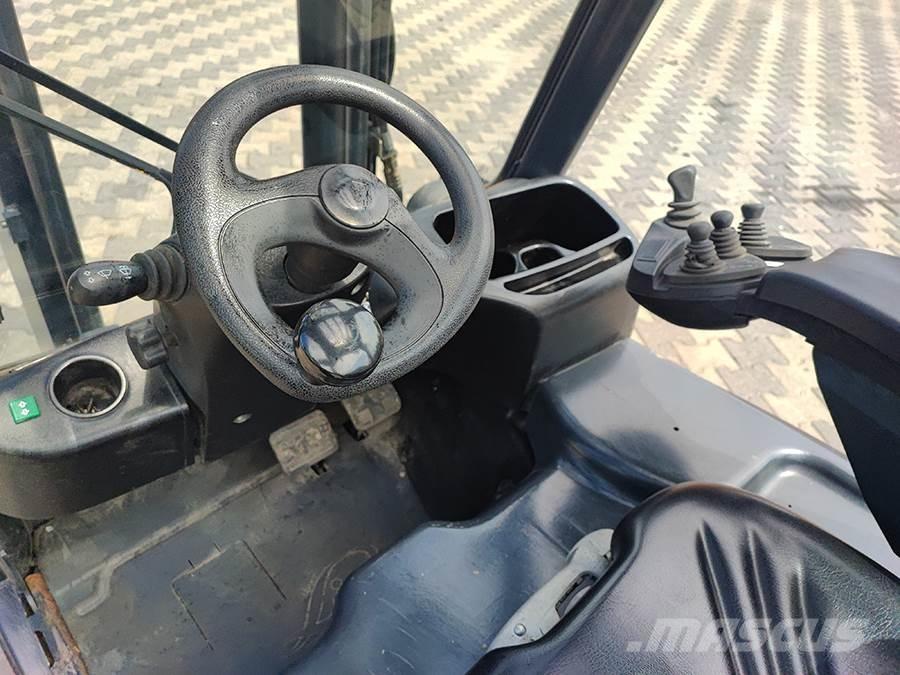 Linde E16C-01 Elmotviktstruckar