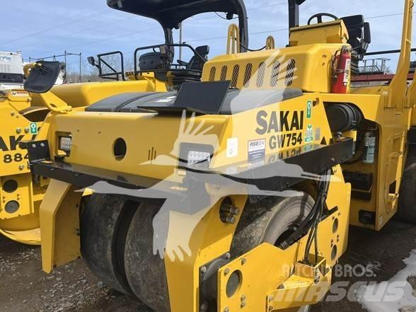 Sakai GW754 Pneumatiska Hjulvältar