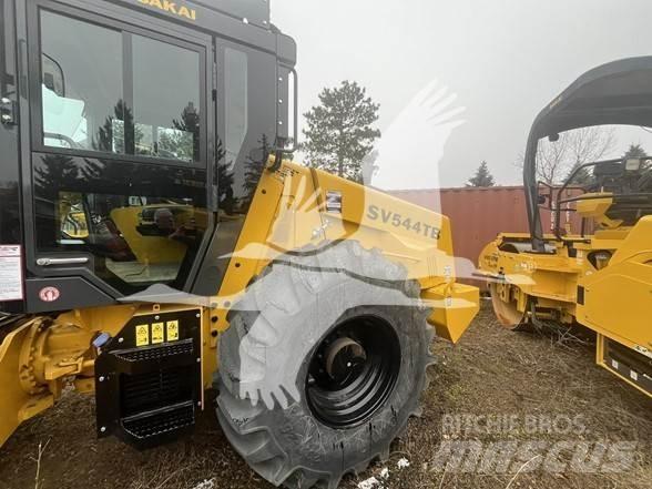 Sakai SV544T Envalsvältar