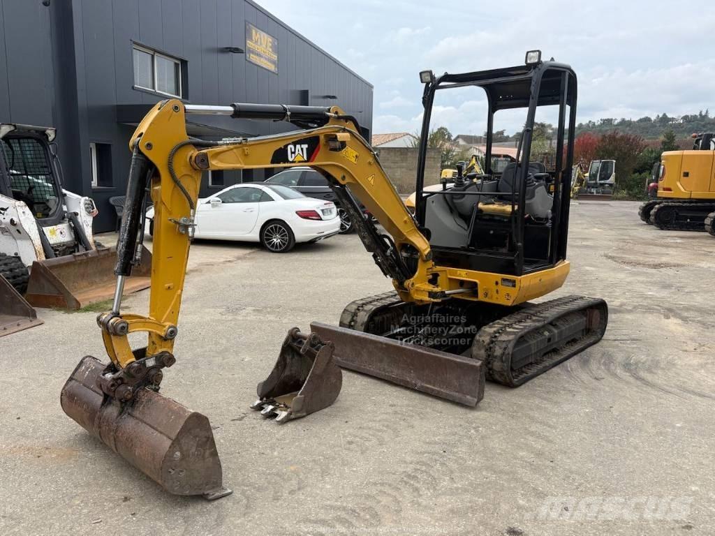 CAT 302.7 CR Minigrävare < 7t
