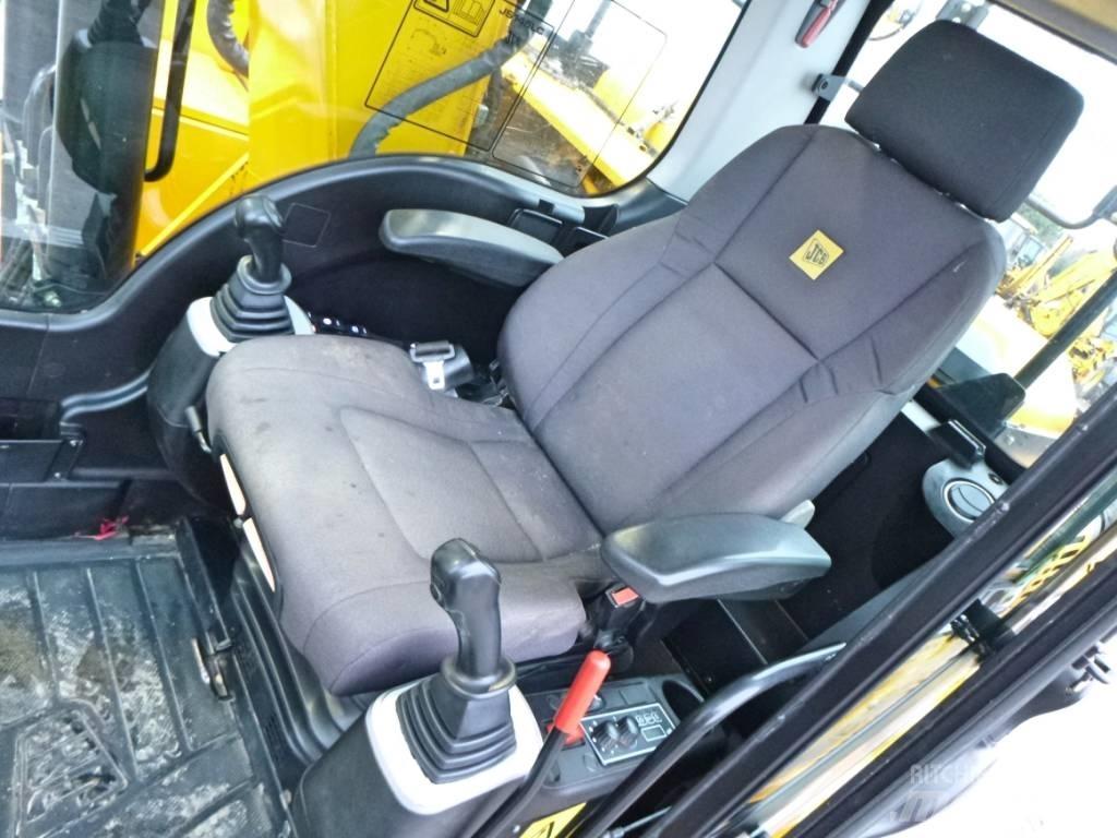 JCB JS 145 LC Bandgrävare