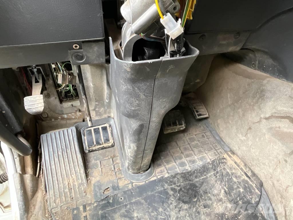 Yanmar TW 95 Hjulgrävare