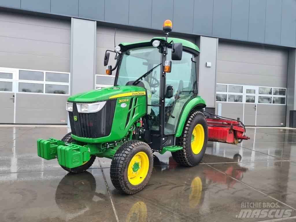 John Deere 3039R Traktorer