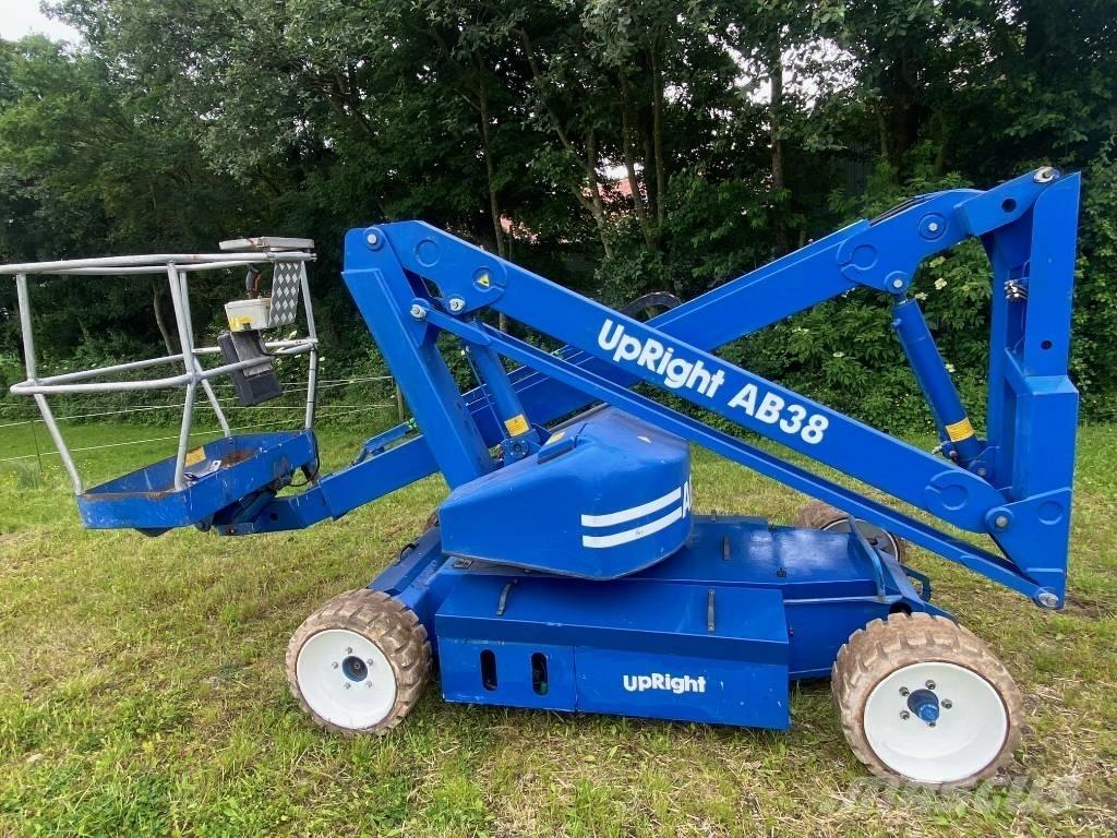 UpRight AB38N Bomliftar