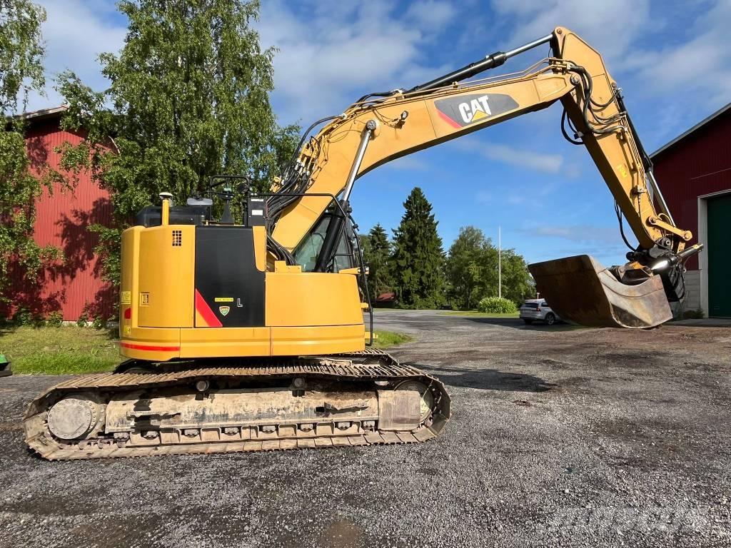 CAT 325 Bandgrävare